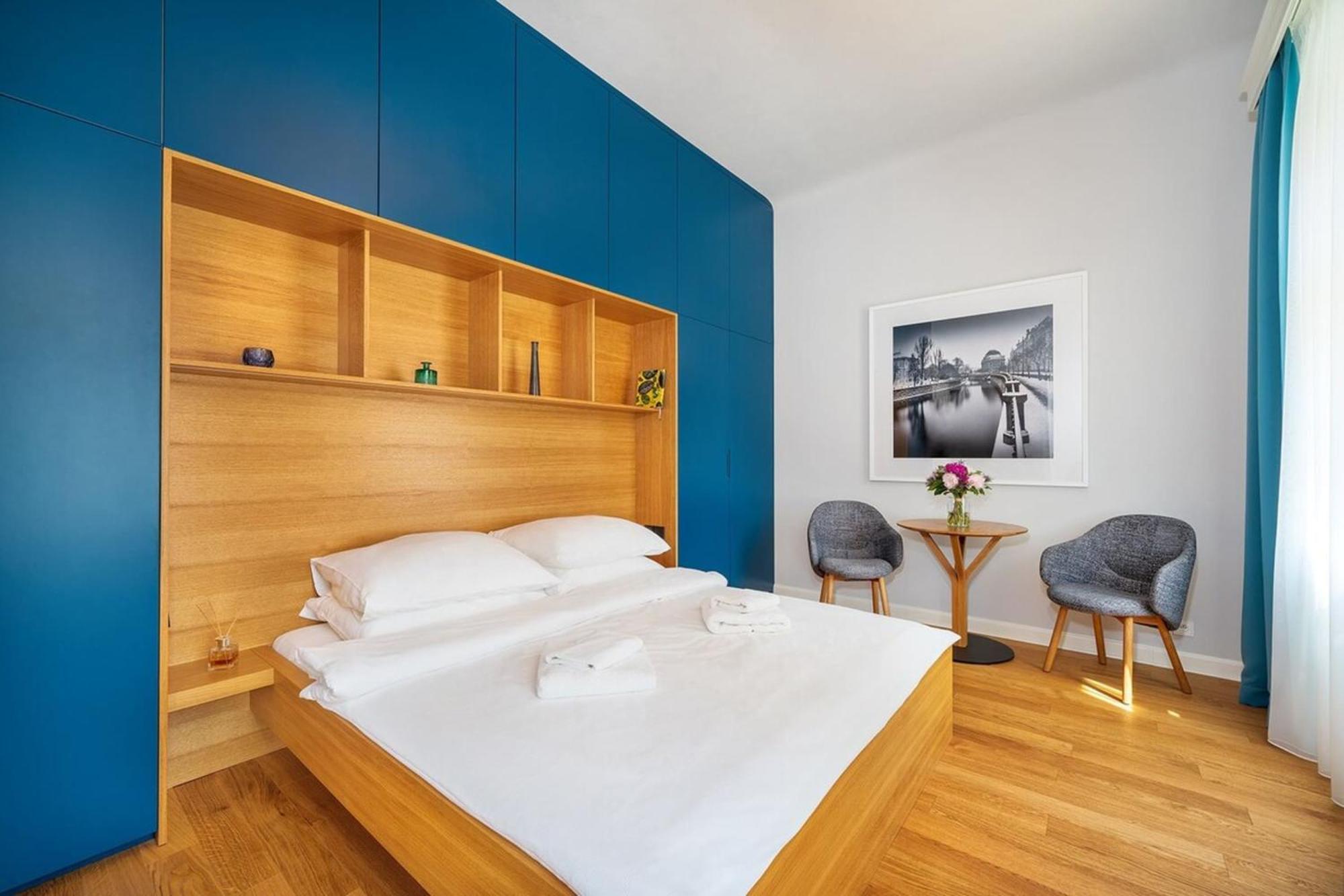 Quiet City Center Apartment In Hip & Foodie Area ปราก ภายนอก รูปภาพ